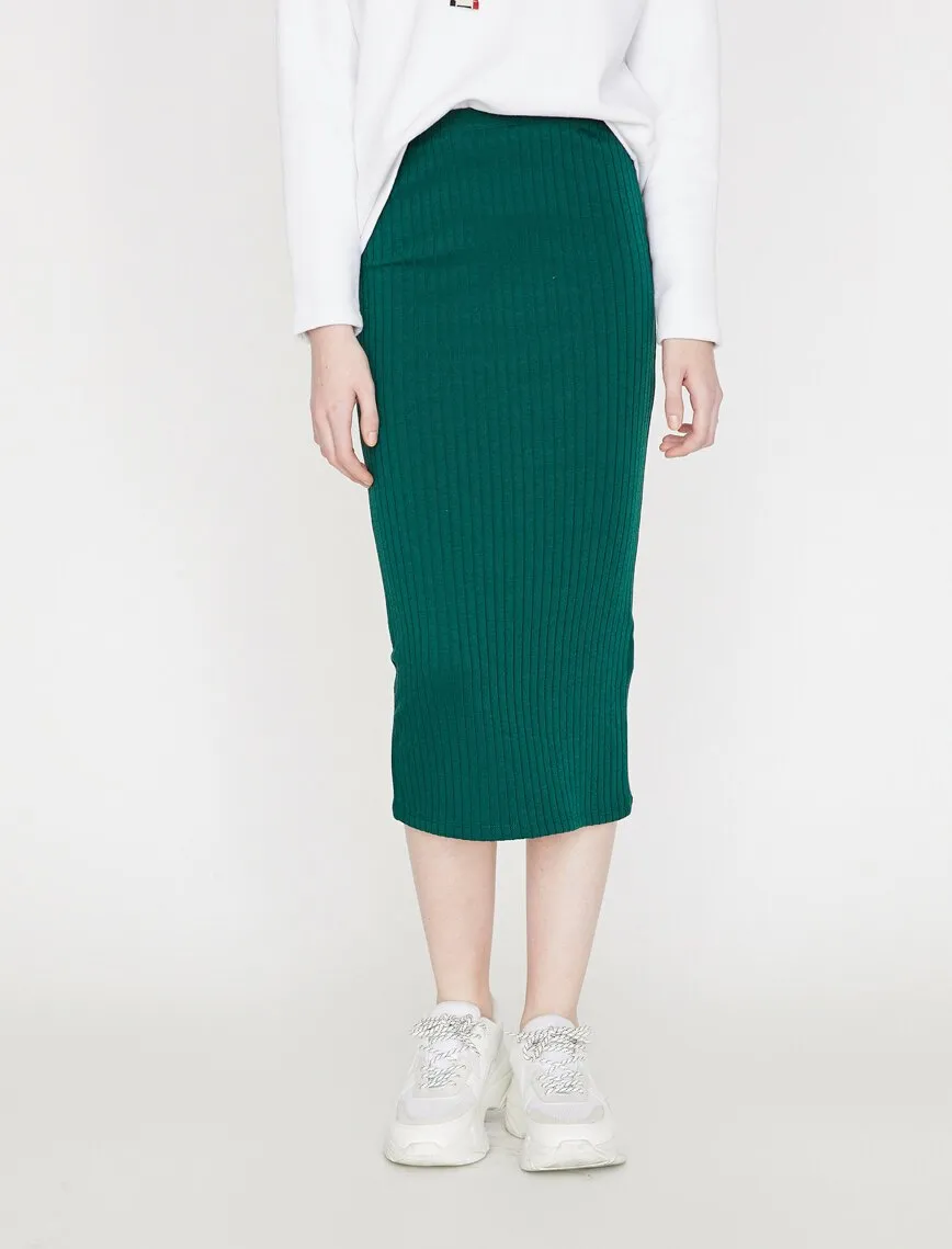 11869 Green Slim Fit Midi Skirt