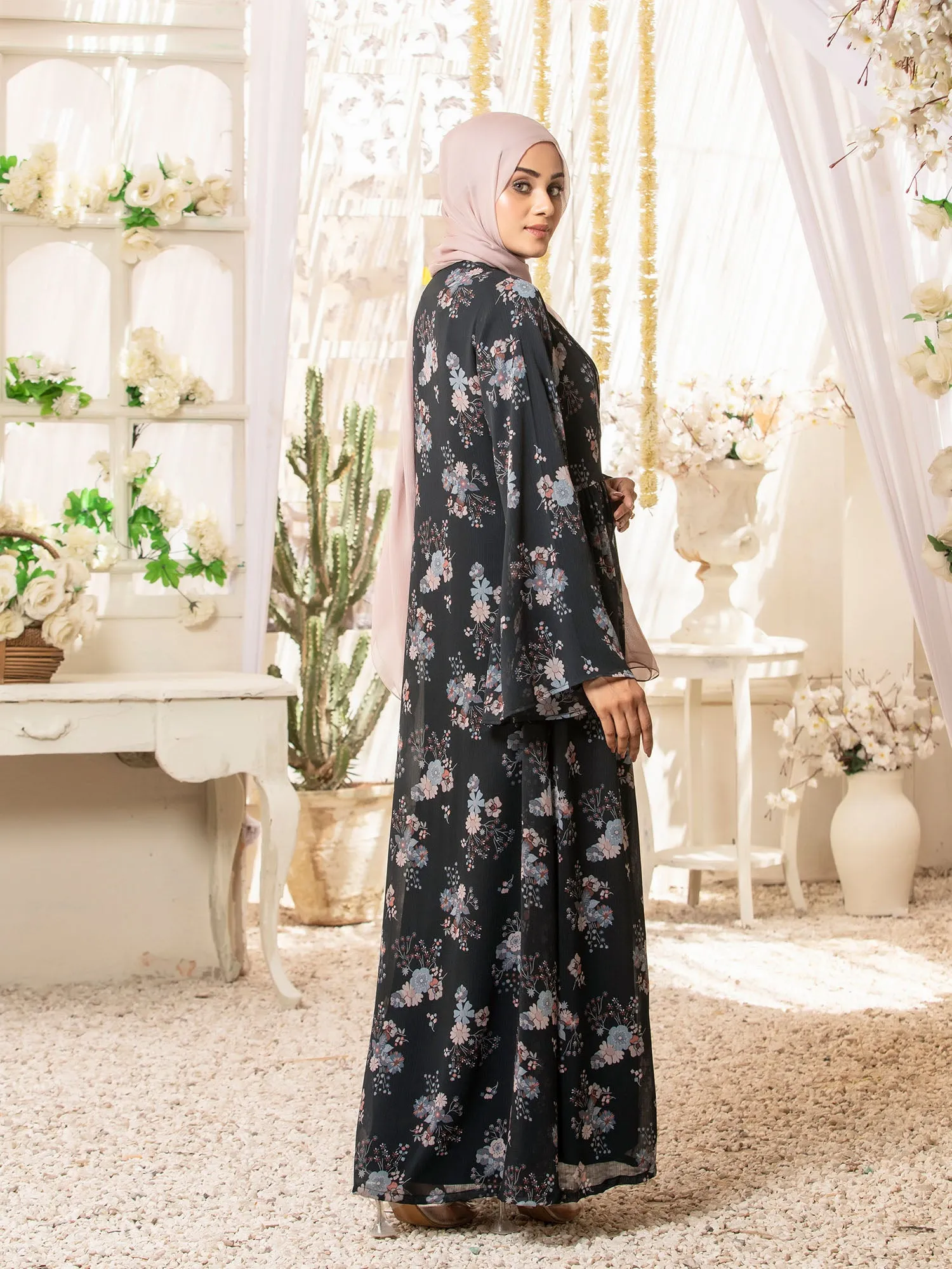 Abaya Bunch Bloom