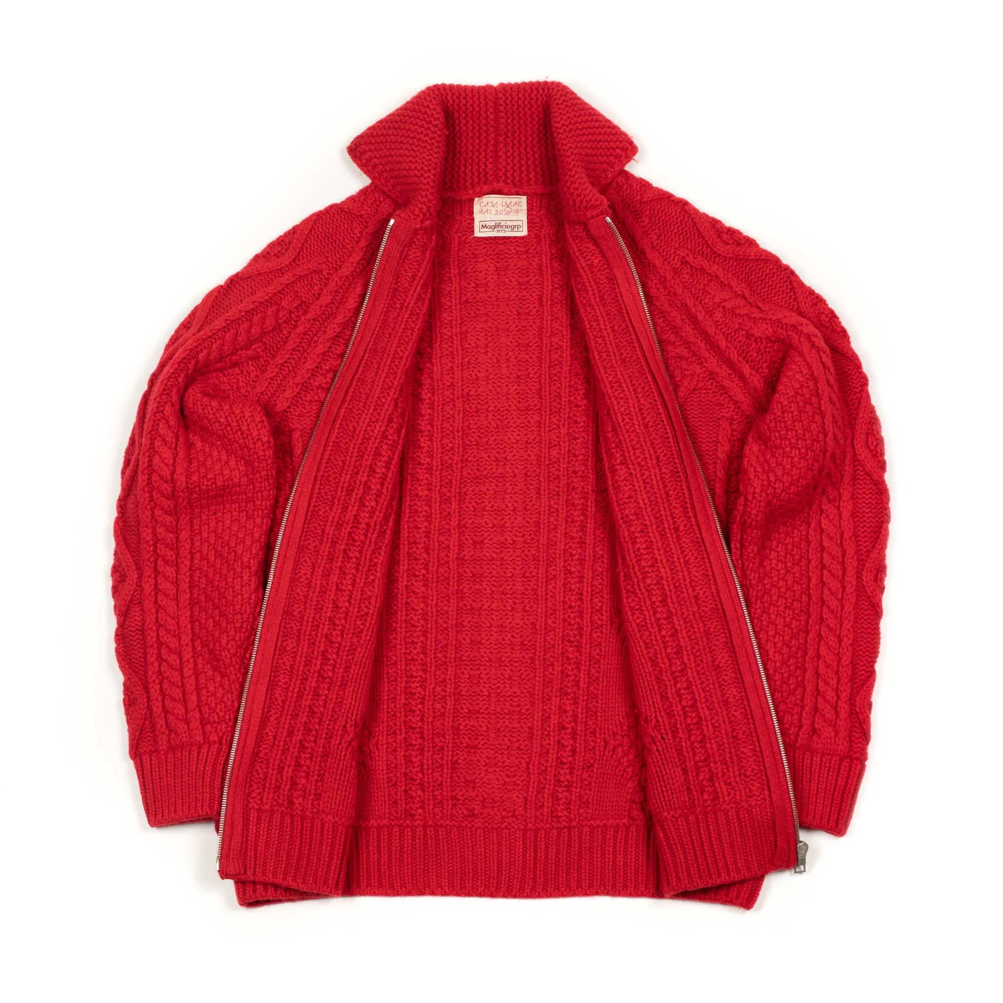 Cabled zip jacket in red wool and cashmere