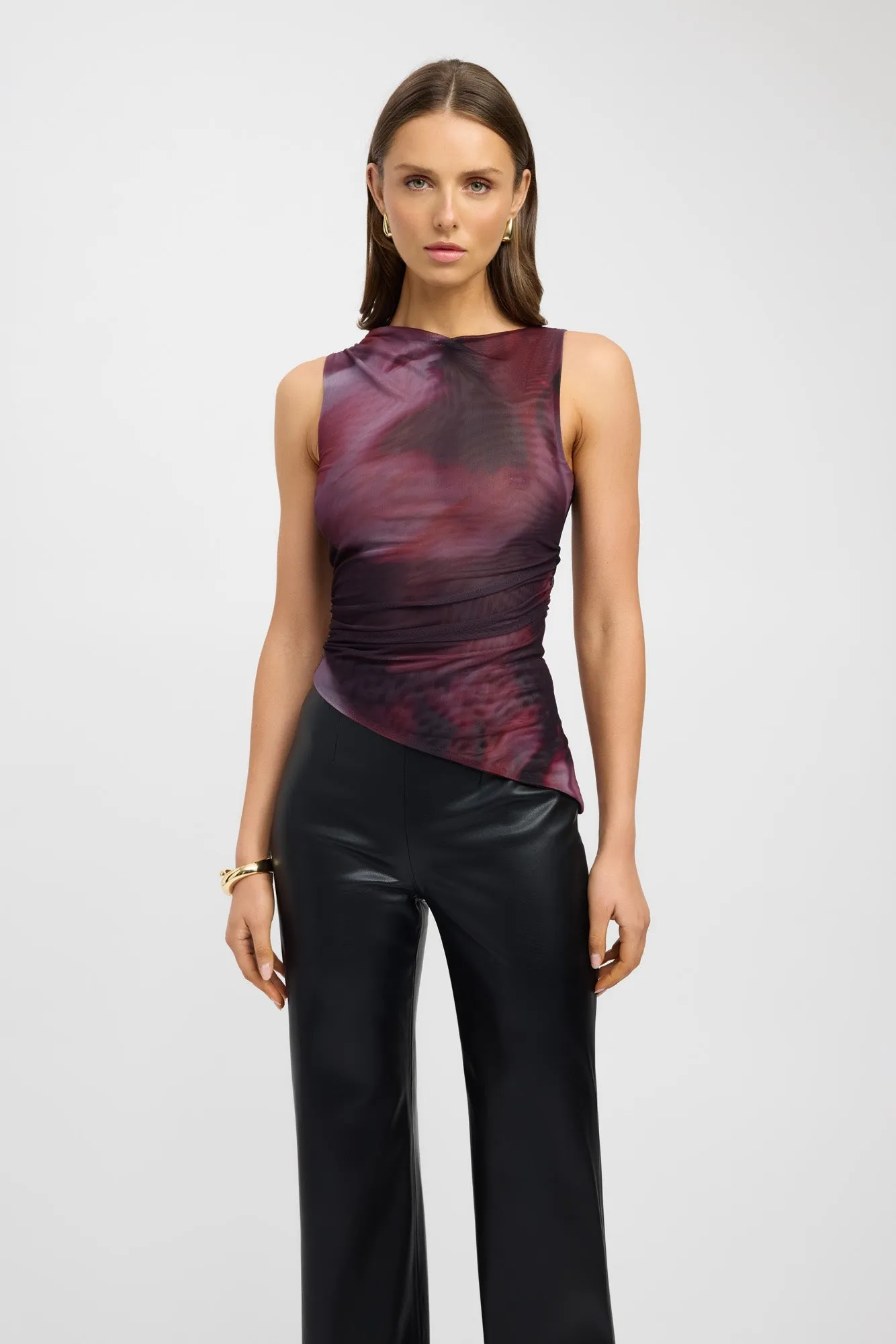 Husk Asymmetric Top