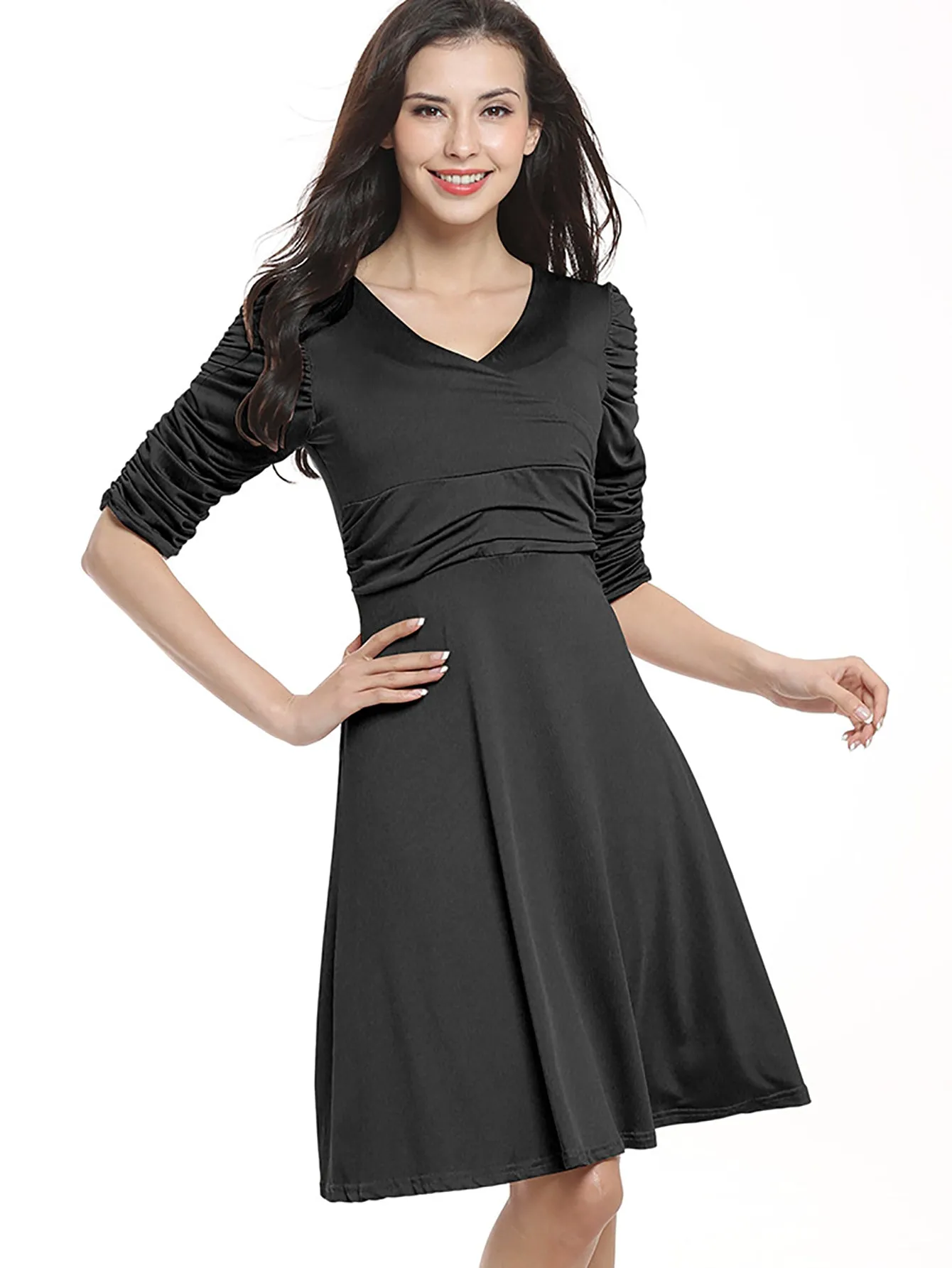 KittenAlarm - Slim-fit pleated dress