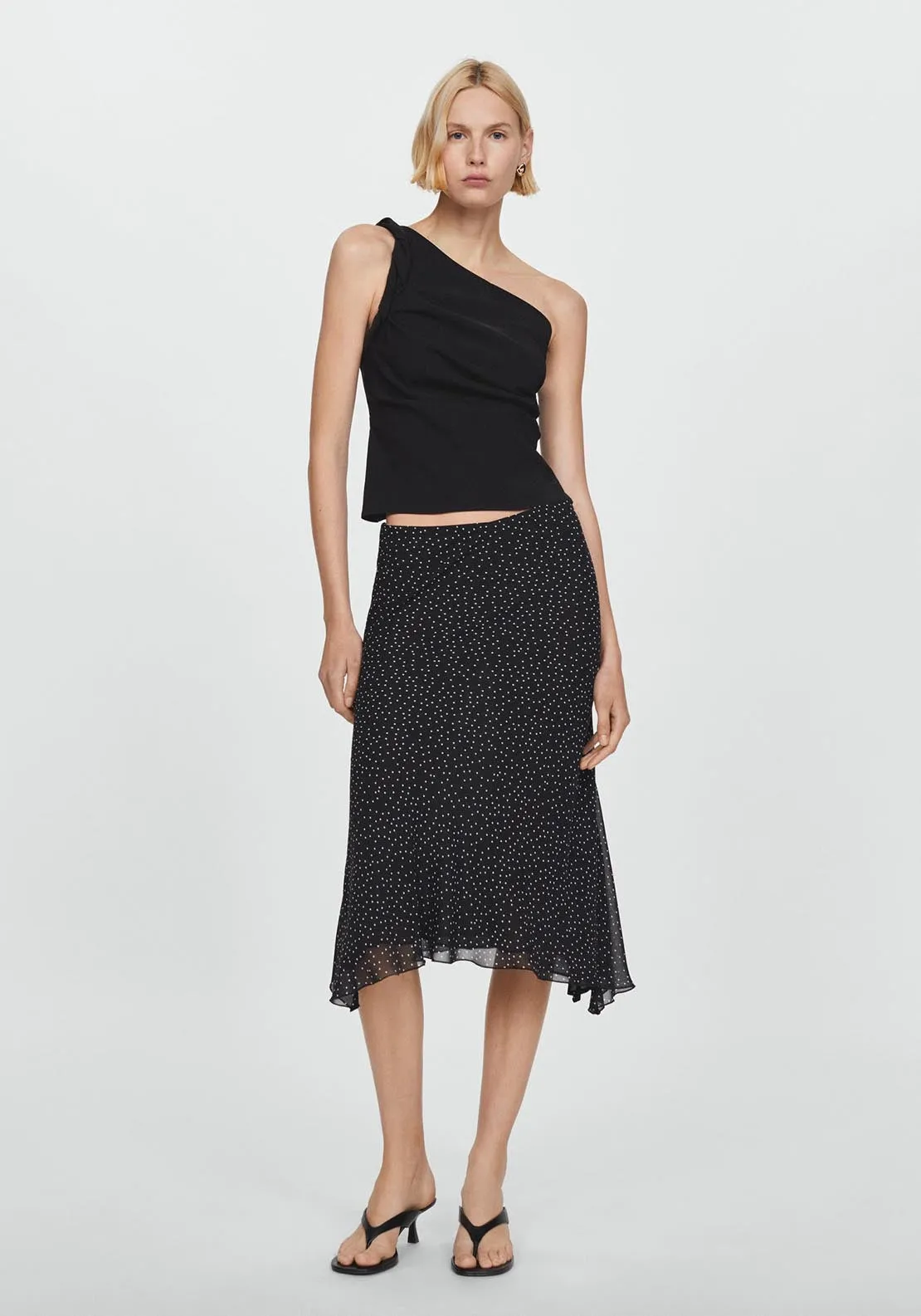 Polka-dot asymmetric skirt