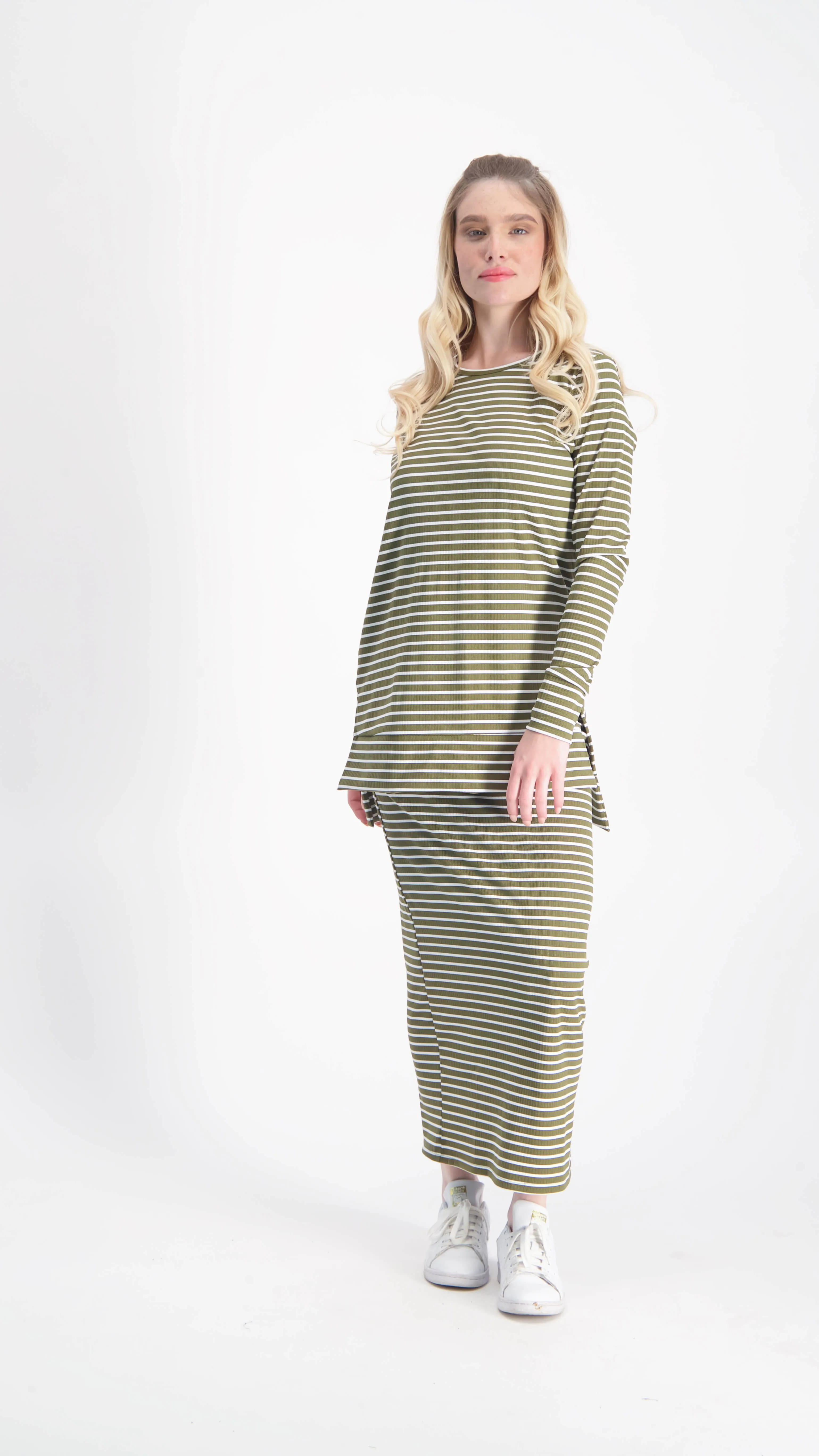 Ribbed Skirt / Olive & White Line