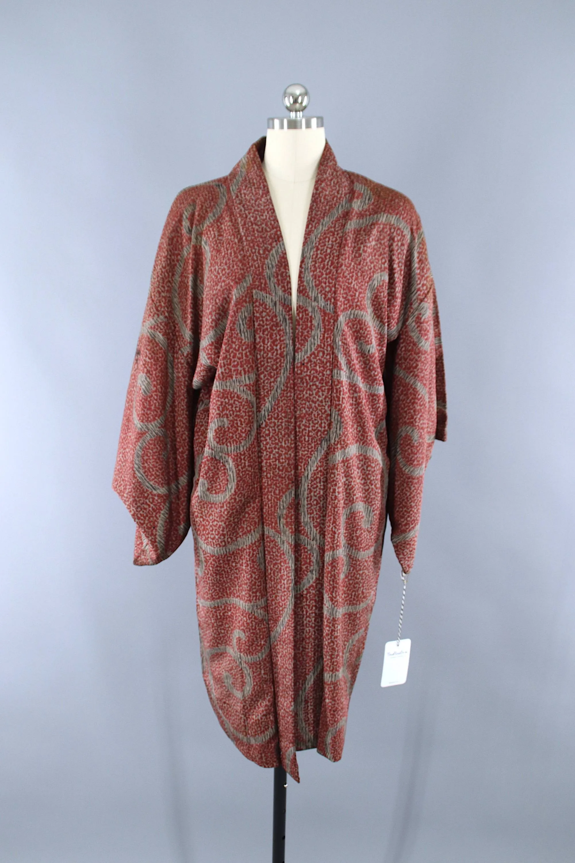 Vintage 1940s Silk Haori Kimono Jacket / Red & Khaki Tan Print