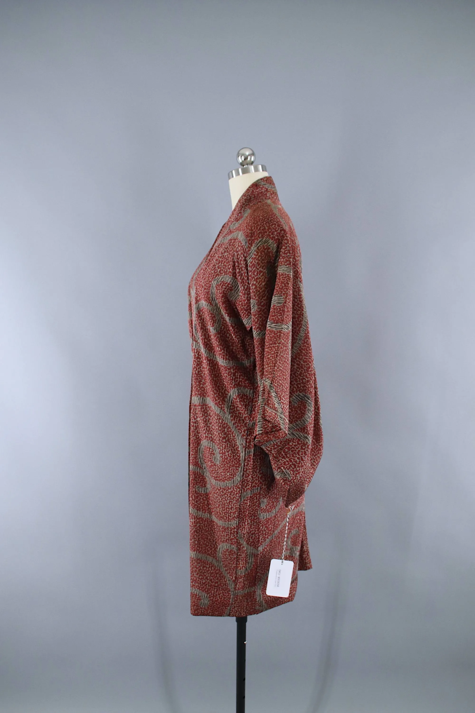 Vintage 1940s Silk Haori Kimono Jacket / Red & Khaki Tan Print